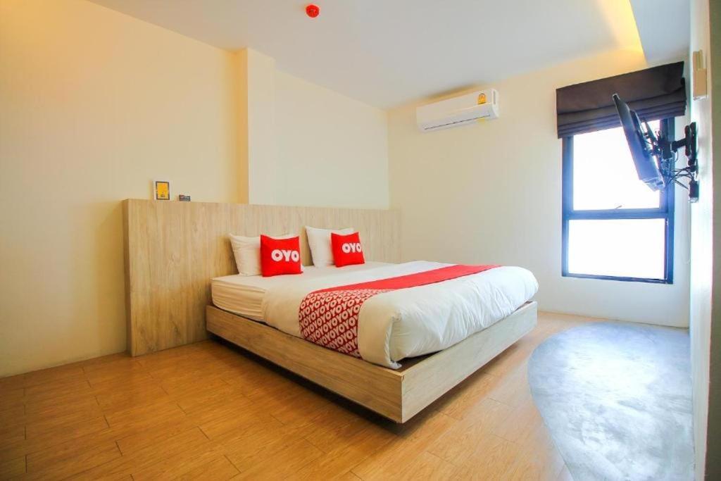 Oyo 75416 Rama3 Sunrise Hostel Bangkok Exterior photo